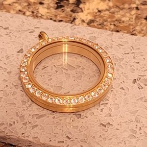 Origami Owl Large Twist Gold Locket